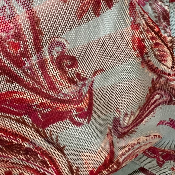 Apt. 9 Light Blue Sleeveless Top with Burgundy/Pink/White Paisley/Floral Print - Picture 9 of 16